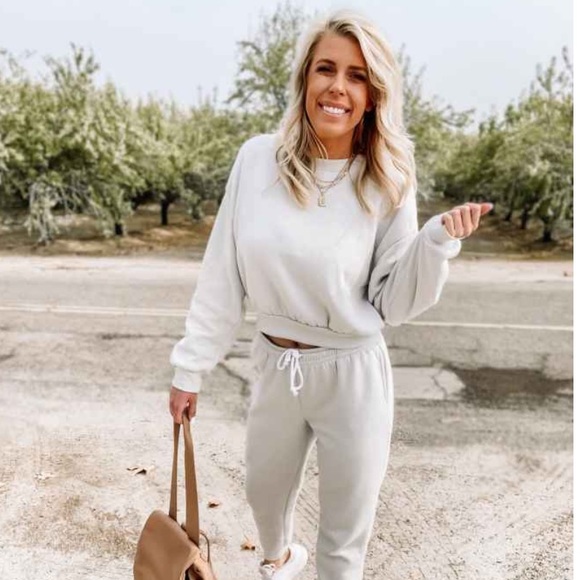 NWOT Target Wild Fable Navy White Cream Pink Loungewear Cropped Sweatshirt - Picture 4 of 4